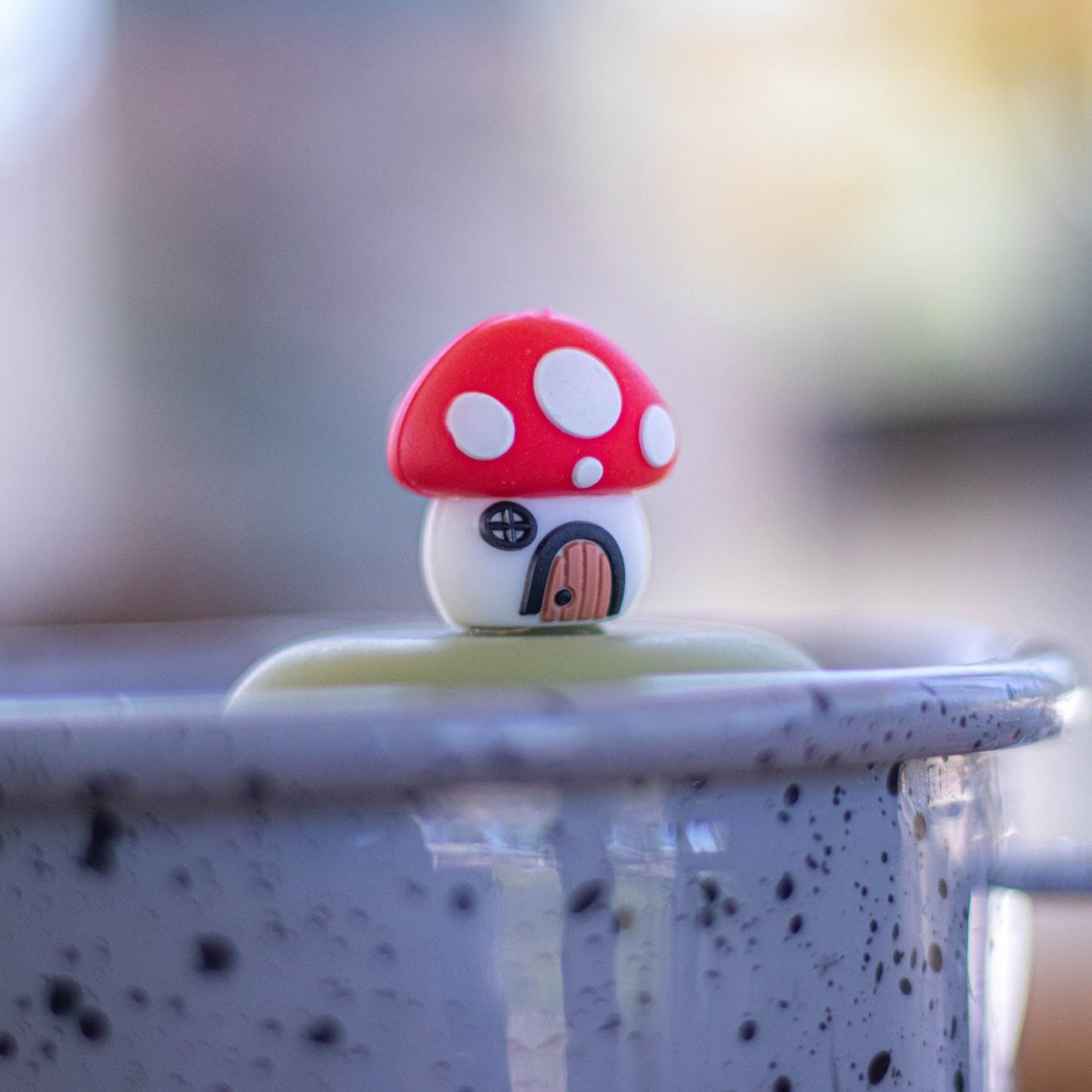 Floating Red Mushroom Cottage Tea infuser